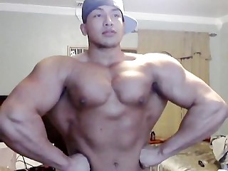Webcam muscle aanbidden muscle flex