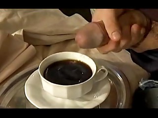 Do you want to milk in the coffe it 039 S Tasty quieres leche en el caf eacute toma